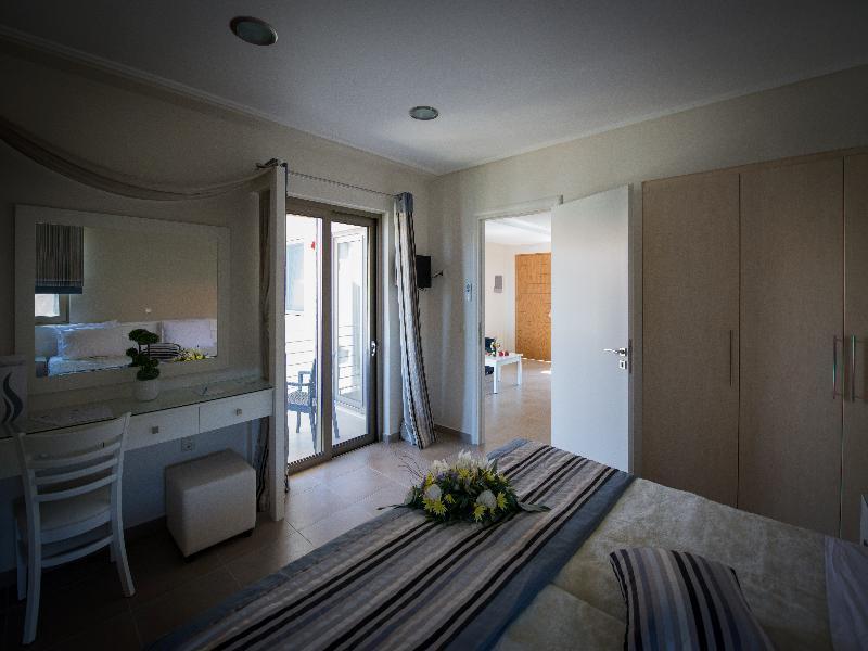 קלמאטה Mantinia Bay Hotel מראה חיצוני תמונה
