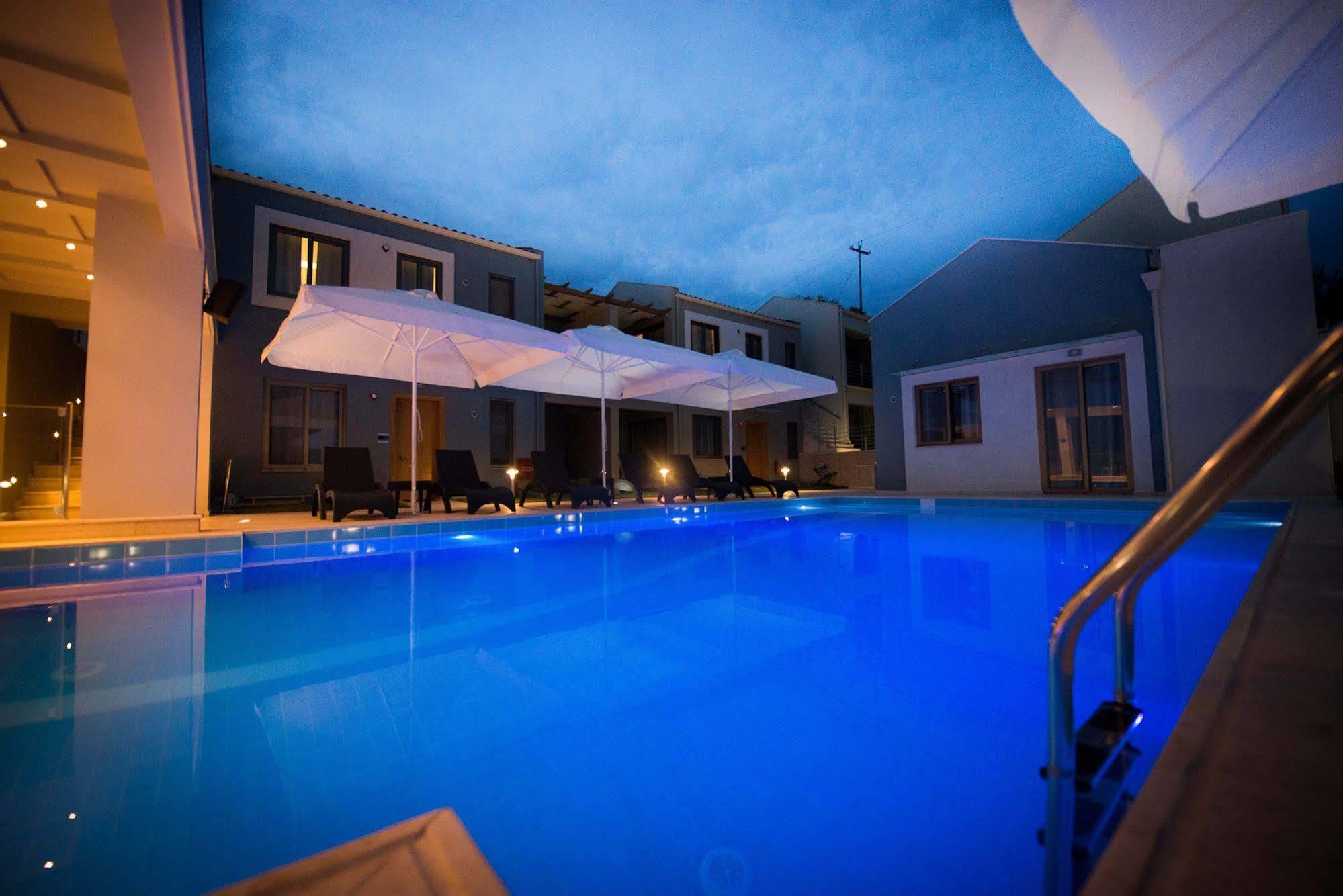 קלמאטה Mantinia Bay Hotel מראה חיצוני תמונה